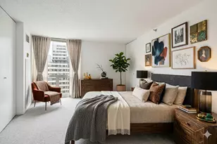 200 N Dearborn St, Chicago, IL 60601 - Photo 13