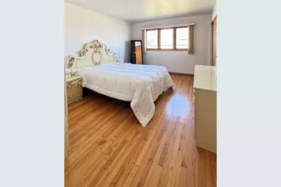 7110 W 82nd Place, Burbank, IL 60459 - Photo 11