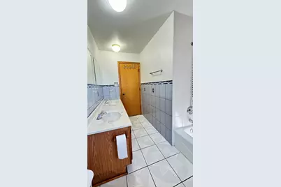 7110 W 82nd Place, Burbank, IL 60459 - Photo 7