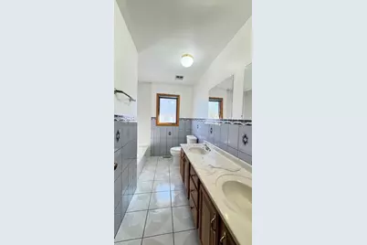 7110 W 82nd Place, Burbank, IL 60459 - Photo 9