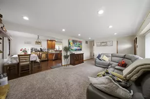 8132 S 83rd Ct, Justice, IL 60458 - Photo 7