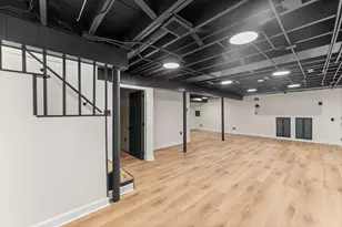 5251 S Hamlin Ave, Chicago, IL 60632 - Photo 25