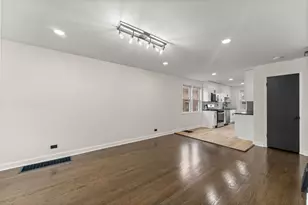 5251 S Hamlin Ave, Chicago, IL 60632 - Photo 5