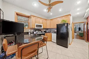 3975 W Barry Ave, Chicago, IL 60618 - Photo 11