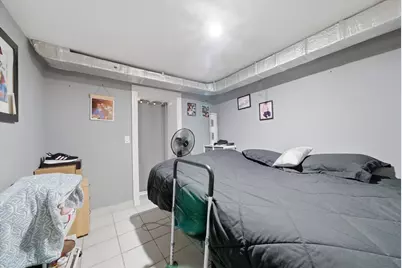 3975 W Barry Avenue, Chicago, IL 60618 - Photo 41