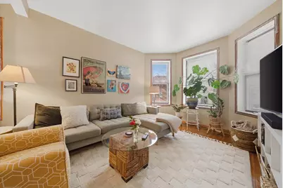 3975 W Barry Avenue, Chicago, IL 60618 - Photo 5