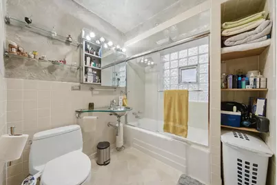 3975 W Barry Avenue, Chicago, IL 60618 - Photo 31