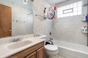 16423 Craig Dr, Oak Forest, IL 60452 - Photo 11