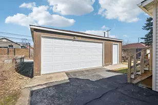 308 Webb St, Calumet City, IL 60409 - Photo 13