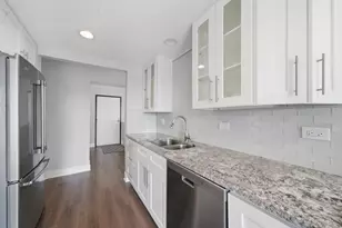 555 Graceland Ave, Des Plaines, IL 60016 - Photo 5