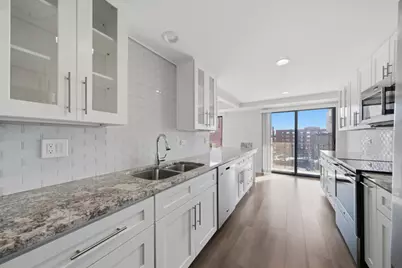 555 Graceland Avenue #503, Des Plaines, IL 60016 - Photo 3