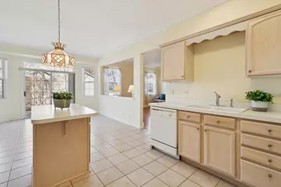 2382 Carillon Drive, Grayslake, IL 60030 - Photo 7