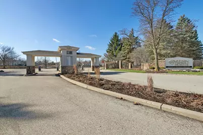 2382 Carillon Drive, Grayslake, IL 60030 - Photo 23