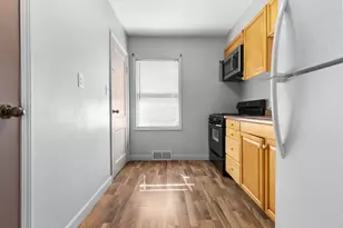 2120 Van Wie Ave, Rockford, IL 61103 - Photo 7