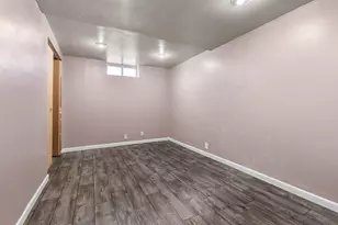 2120 Van Wie Ave, Rockford, IL 61103 - Photo 9