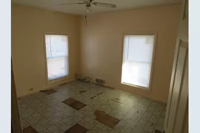 317 Deleon Street, Ottawa, IL 61350 - Photo 13