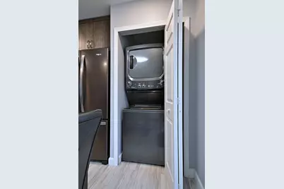 910 Greenfield Drive, Aurora, IL 60506 - Photo 9