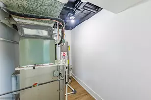 9356 S Manistee Ave, Chicago, IL 60617 - Photo 35