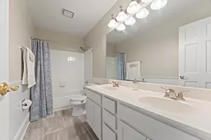 2409 Baldwin Ct, Schaumburg, IL 60193 - Photo 25