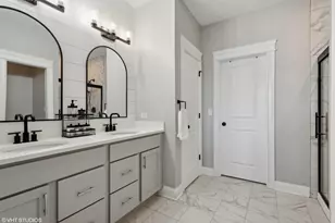 16332 S Forest Edge Dr, Plainfield, IL 60586 - Photo 13