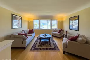 8912 Harms Rd, Morton Grove, IL 60053 - Photo 5