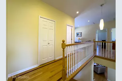 8912 Harms Road, Morton Grove, IL 60053 - Photo 35