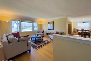 8912 Harms Rd, Morton Grove, IL 60053 - Photo 3