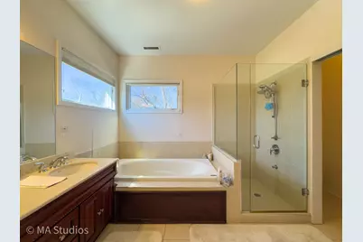 8912 Harms Road, Morton Grove, IL 60053 - Photo 45