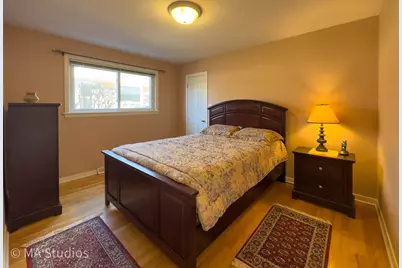 8912 Harms Road, Morton Grove, IL 60053 - Photo 25