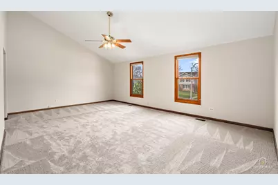 225 Fairway Drive, Prospect Heights, IL 60070 - Photo 29