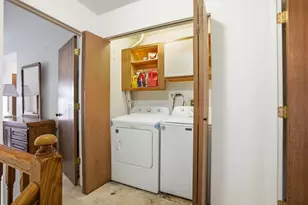 2018 Quaker Hollow Ln, Streamwood, IL 60107 - Photo 13