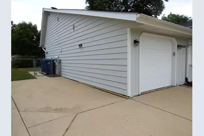 1109 W Weathersfield Way, Schaumburg, IL 60193 - Photo 3
