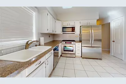 1135 Thompson Boulevard, Buffalo Grove, IL 60089 - Photo 5