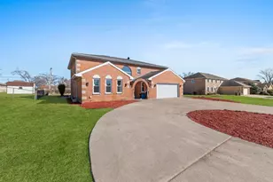 725 N 8th Ave, Addison, IL 60101 - Photo 3