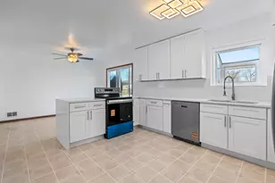 725 N 8th Ave, Addison, IL 60101 - Photo 13