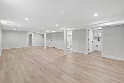 8804 S Fairfield Avenue, Evergreen Park, IL 60805 - Photo 19