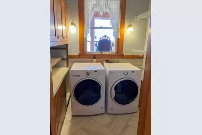 301 S Genesee Street, Morrison, IL 61270 - Photo 23