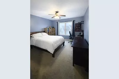 944 Cynthia Lane, Lake in the Hills, IL 60156 - Photo 15