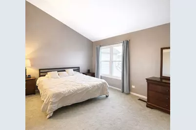 944 Cynthia Lane, Lake in the Hills, IL 60156 - Photo 11