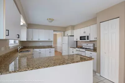 248 Bobolink Drive, Grayslake, IL 60030 - Photo 9