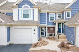 922 Little Falls Ct, Elk Grove Village, IL 60007 - Photo 1