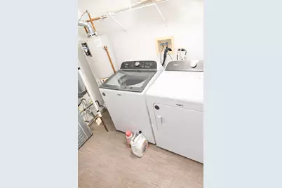 922 Little Falls Court, Elk Grove Village, IL 60007 - Photo 5