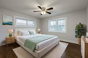 8231 Kilbourn Ave, Skokie, IL 60076 - Photo 15