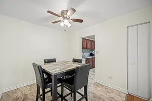 266 Shorewood Dr, Glendale Heights, IL 60139 - Photo 7