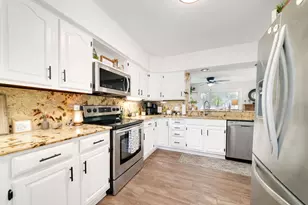 320 Vale Ave, Rockford, IL 61107 - Photo 11