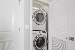 4220 S Ellis Ave, Chicago, IL 60653 - Photo 9