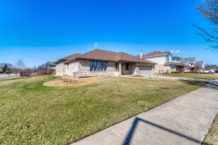 19458 Manchester Dr, Mokena, IL 60448 - Photo 3