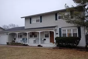 714 N Whitcomb Dr, Palatine, IL 60074 - Photo 1