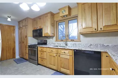 40798 N Forest View Road, Wadsworth, IL 60083 - Photo 7