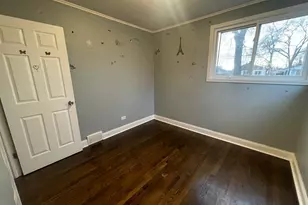 12620 S Racine Ave, Calumet Park, IL 60827 - Photo 5